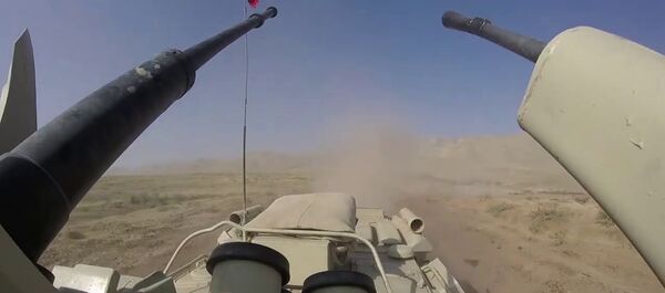 Стрельба из БТР-82А в горах Таджикистана Стрельба из БТР-82А в горах Таджикистана - Sputnik Таджикистан