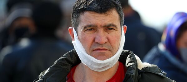 Очереди мигрантов в УФМС - Sputnik Тоҷикистон