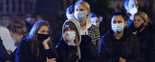 Протесты из-за запрета на аборты в Польше Протесты из-за запрета на аборты в Польше - Sputnik Таджикистан