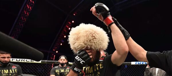 Хабиб после боя с Гейджи - Sputnik Таджикистан