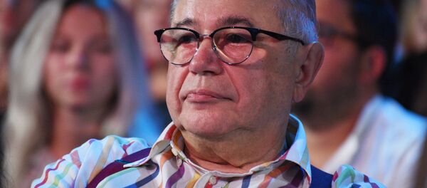 Писатель-юморист, народный артист РФ Евгений Петросян - Sputnik Тоҷикистон