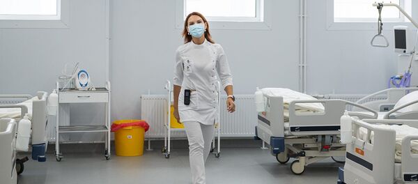 Резервный госпиталь COVID-19 в Коммунарке - Sputnik Тоҷикистон