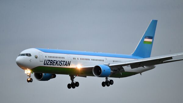 Самолет президента Республики Узбекистан - Sputnik Тоҷикистон
