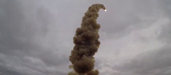 Эксклюзив: пуск новой противоракеты системы ПРО на полигоне Сары-Шаган - YouTube - Sputnik Тоҷикистон