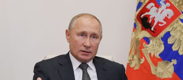 Президент РФ Владимир Путин - Sputnik Тоҷикистон