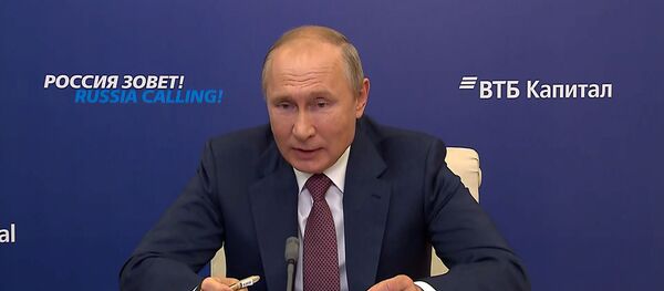 Путин о благосостоянии россиян в 2000 и 2020 годах Путин о благосостоянии россиян в 2000 и 2020 годах - Sputnik Таджикистан