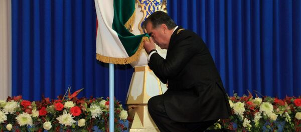 Маросими савгандёдкунии Раҳмон дар 7 соли пеш  - Sputnik Тоҷикистон