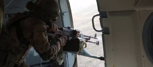 Отработка действий разведчиков в составе воздушной поисково-штурмовой группы в горах Таджикистана - YouTube - Sputnik Таджикистан