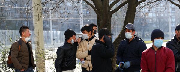 Очереди мигрантов в УФМС - Sputnik Тоҷикистон