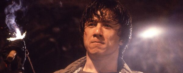 Джеки Чан в фильме Доспехи Бога Джеки Чан в фильме Доспехи Бога - Sputnik Таджикистан