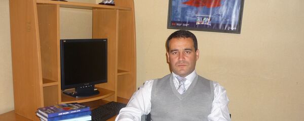 Алишер Мухаммади, поэт, философ, переводчик, кандидат философских наук - Sputnik Тоҷикистон