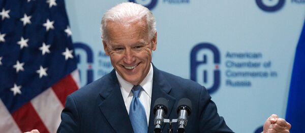 Джо Байден Джо Байден - Sputnik Тоҷикистон