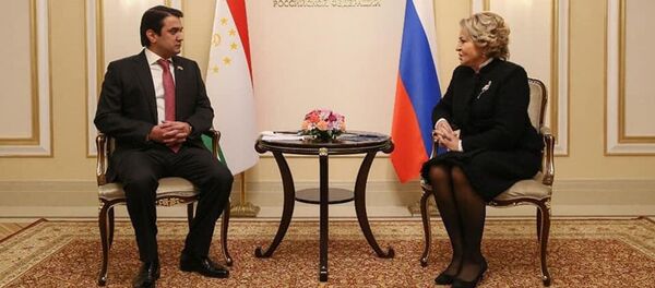 Переговоры Рустама Эмомали и Валентины Матвиенко в Москве - YouTube - Sputnik Таджикистан