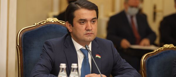 Глава парламента Таджикистана Рустам Эмомали - Sputnik Тоҷикистон