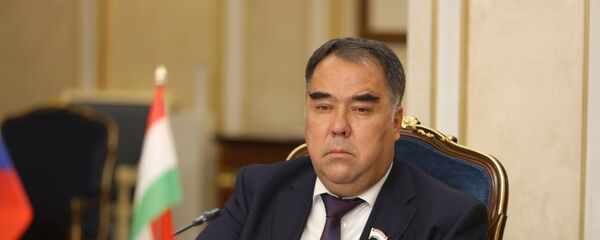 Председатель области Раджаббой Ахмадзода  - Sputnik Тоҷикистон