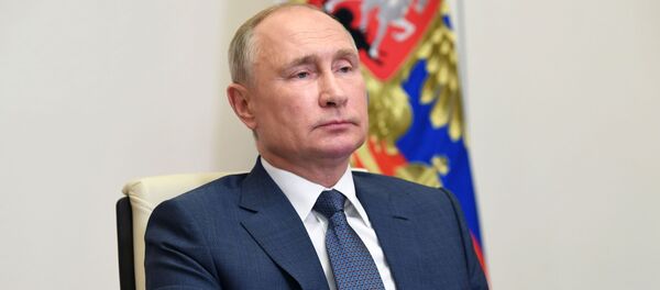 Президент РФ Владимир Путин - Sputnik Тоҷикистон