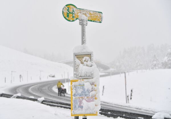 Снегопад в Обертауэрне под Зальцбургом, Австрия - Sputnik Таджикистан