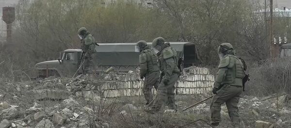Разминирование местности вдоль дороги Шуша – Лысогорский в Нагорном Карабахе Разминирование местности вдоль дороги Шуша – Лысогорский в Нагорном Карабахе - Sputnik Тоҷикистон