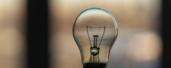 Лампочка, архивное фото - Sputnik Тоҷикистон