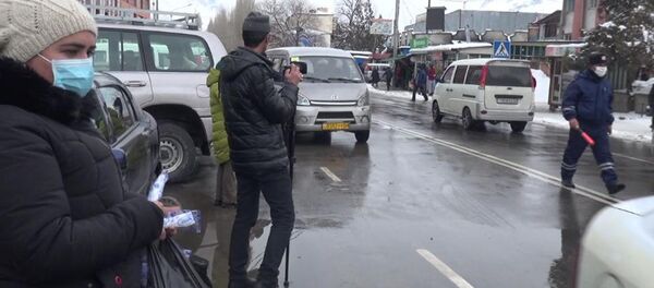 Акция борьба с коронавирусом в ГБАО - Sputnik Тоҷикистон