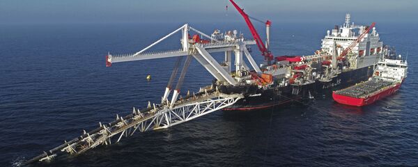 Cудно работает на шельфе Балтийского моря на газопроводе Nord Stream 2, архивное фото - Sputnik Таджикистан