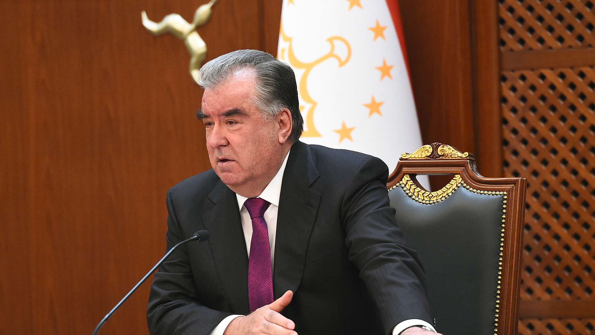 Заявление президента таджикистана. Эмомали Рахмон 2022. Эмомали Рахмон фото.