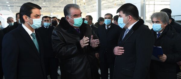  Ввод в эксплуатацию предприятия по производству полипропиленовых мешков ООО «Гаюр-Пак» в Душанбе - Sputnik Тоҷикистон