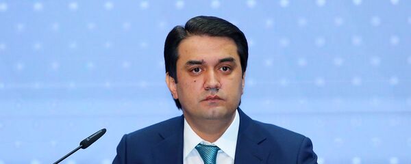 Рустам Эмомали президент ФФТ - Sputnik Тоҷикистон