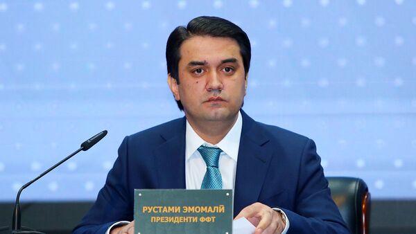 Рустам Эмомали президент ФФТ - Sputnik Таджикистан