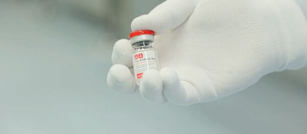 Самаранокии воксинаи “Спутник V” исбот шуд, аммо Ғарб онро қабул надорад - YouTube - Sputnik Тоҷикистон