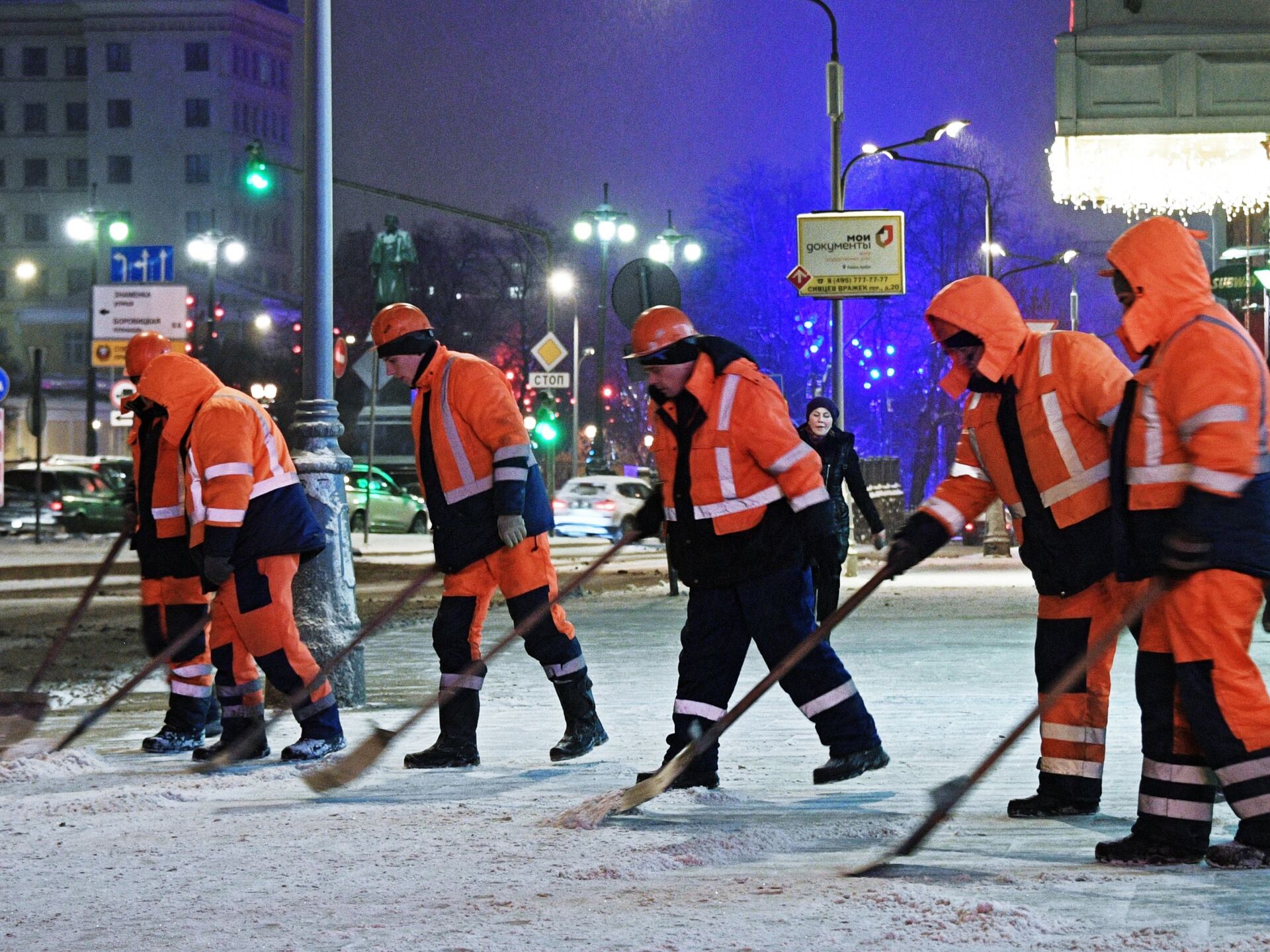 В Москве заявили о резком сокращении мигрантов в ЖКХ