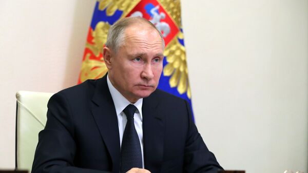 Президент РФ В. Путин провел совместное заседание Госсовета и Совета по стратегическому развитию и национальным проектам - Sputnik Таджикистан