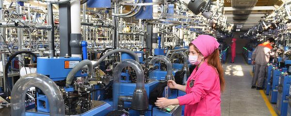 Цех на предприятия и ООО «Вахдат Текстиль» Цех на предприятия и ООО «Вахдат Текстиль» - Sputnik Тоҷикистон