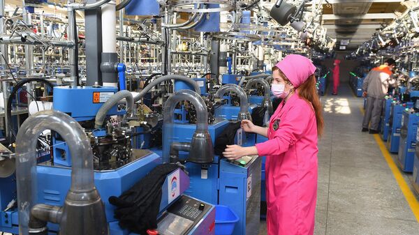 Цех на предприятия и ООО «Вахдат Текстиль» - Sputnik Тоҷикистон