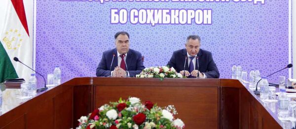 Встреча Председателя Согдийской области Раджаббоя Ахмадзода с предпринимателями области - Sputnik Тоҷикистон