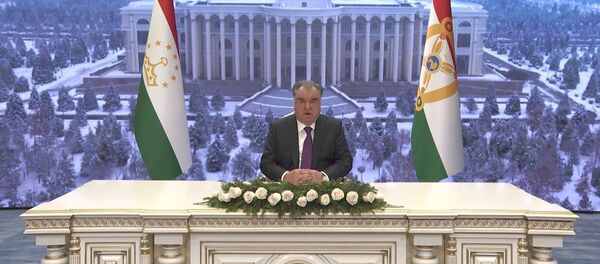 Новогоднее поздравление президента Таджикистана Эмомали Рахмона: видео - Sputnik Тоҷикистон