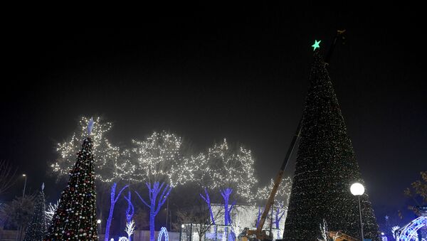 Главная новогодняя елка в Ташкенте - Sputnik Таджикистан