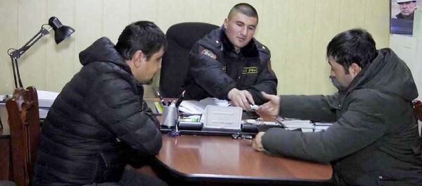 Задержаные полицией в Худжанде за азартные игры - Sputnik Тоҷикистон