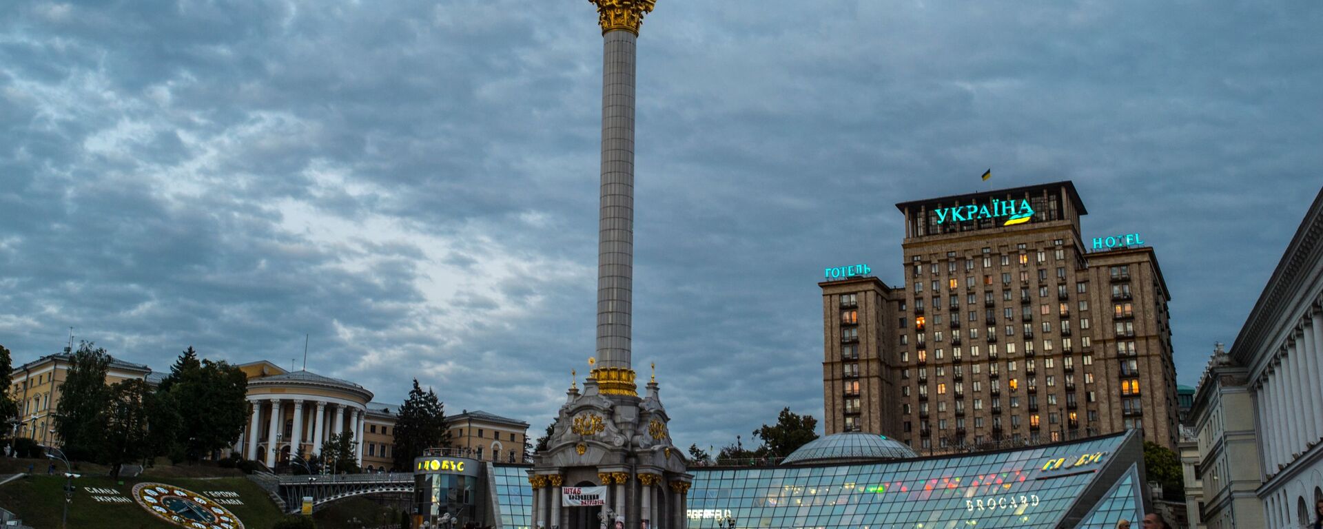 Монумент Независимости Украины в Киеве - Sputnik Таджикистан, 1920, 13.01.2021