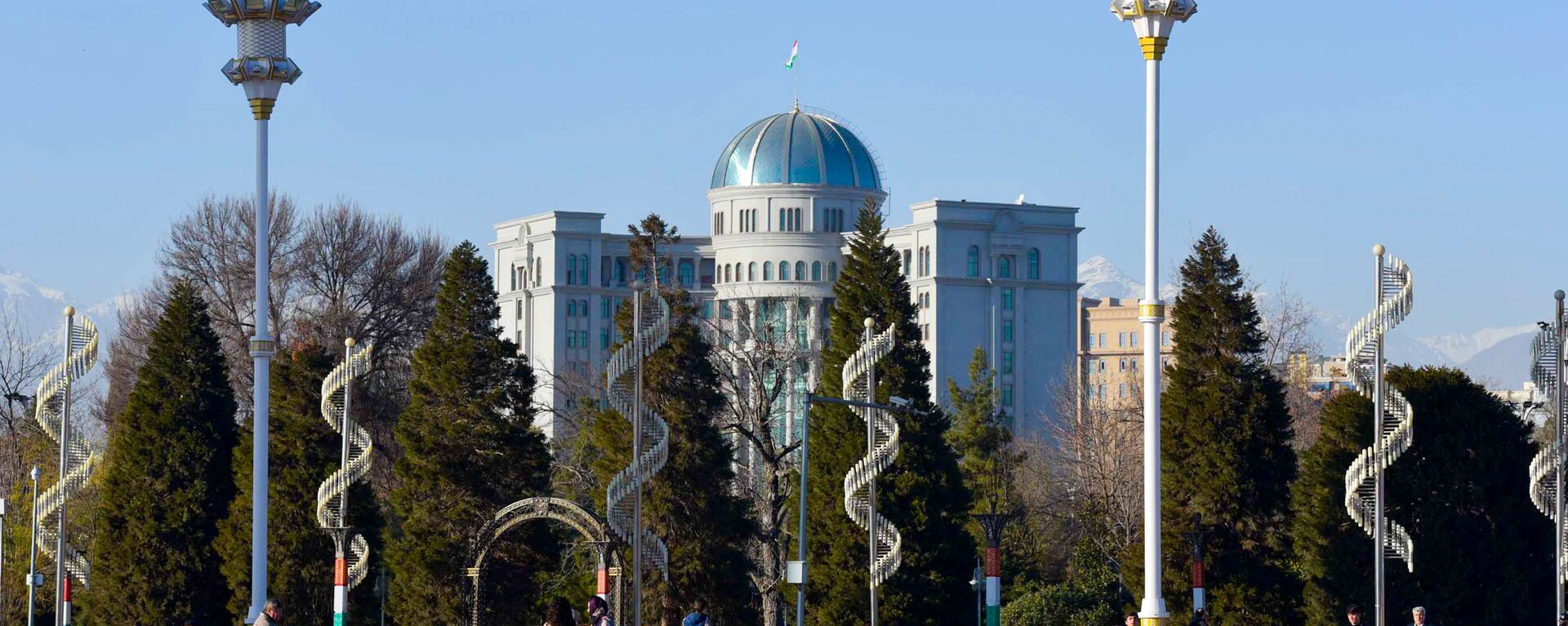Здание Хукумата в Таджикистане - Sputnik Таджикистан, 1920, 16.10.2021