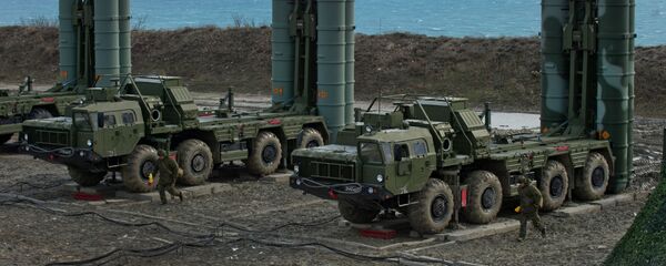 Полк С-400 заступил на боевое дежурство в Крыму - Sputnik Таджикистан