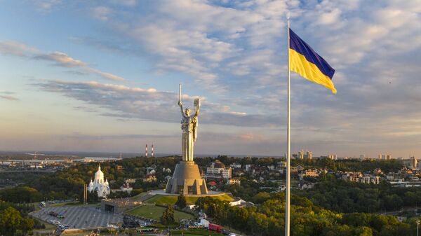 Самый большой флаг Украины - Sputnik Тоҷикистон