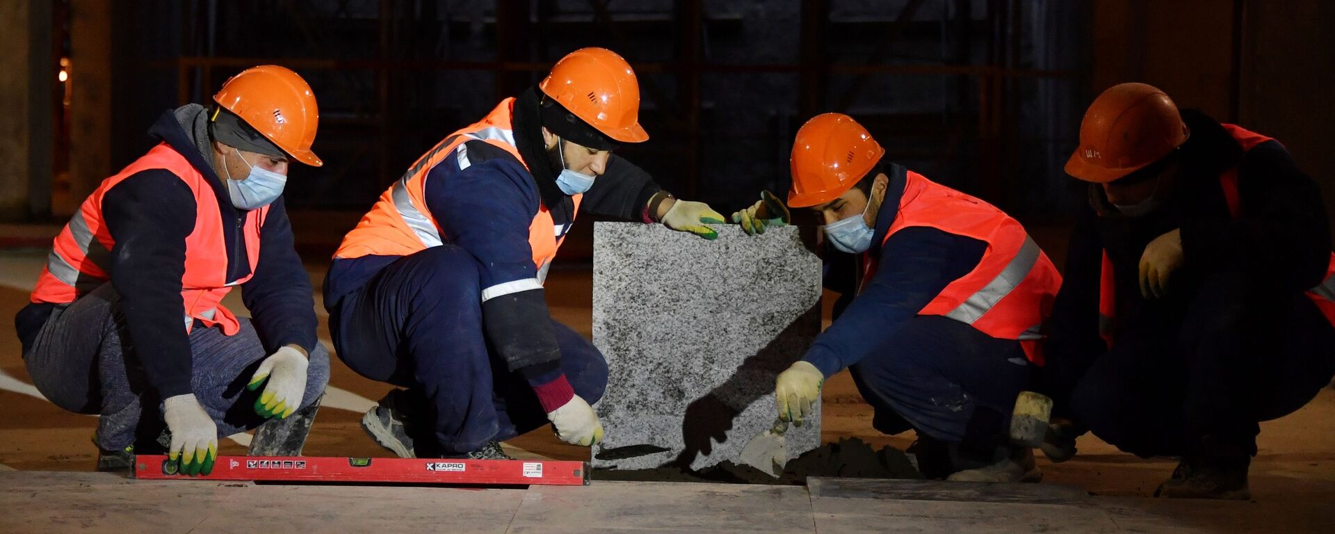 Строители, архивное фото - Sputnik Тоҷикистон, 1920, 27.12.2021