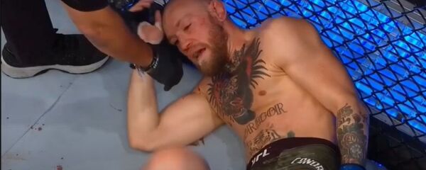 Конор Макгрегор после нокаута - Sputnik Тоҷикистон