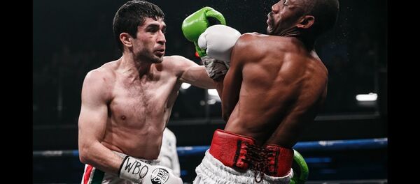 Нокаут | Асрор Вохидов, Таджикистан vs Тато Бонокоане, ЮАР | RCC Boxing | Полный бой - YouTube - Sputnik Таджикистан