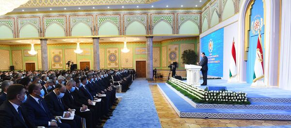 Послание президента Таджикистана парламенту Послание президента Таджикистана парламенту - Sputnik Таджикистан