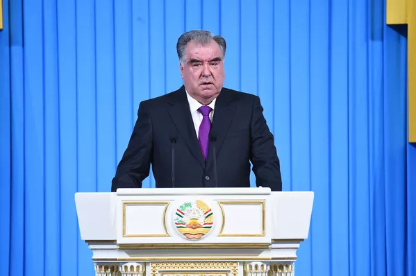 Послание Президента Республики Таджикистан, Лидера нации Эмомали Рахмона Послание Президента Республики Таджикистан, Лидера нации Эмомали Рахмона - Sputnik Тоҷикистон