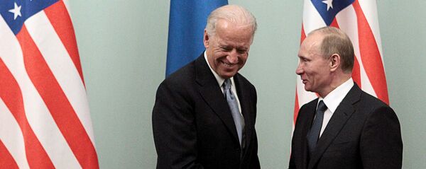 Президент РФ Владимир Путин и президент США Джо Байден Президент РФ Владимир Путин и президент США Джо Байден - Sputnik Таджикистан