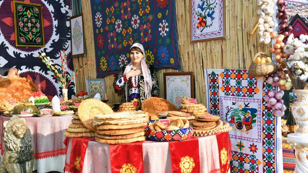 Достижения народного хозяйства на выставке в Согдийской области - Sputnik Таджикистан
