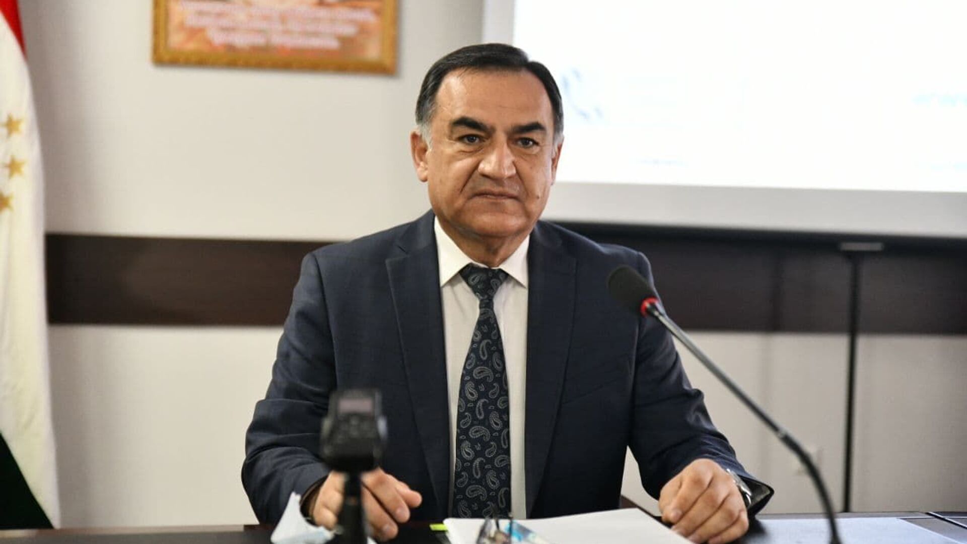 Председатель Комитета по чрезвычайным ситуациям и гражданской обороне Рустам Назарзода - Sputnik Таджикистан, 1920, 09.02.2022